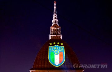 Proiezioni sulla mole di Torino
