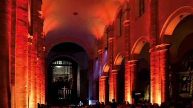 Proiezioni colore con proiettori Archiled