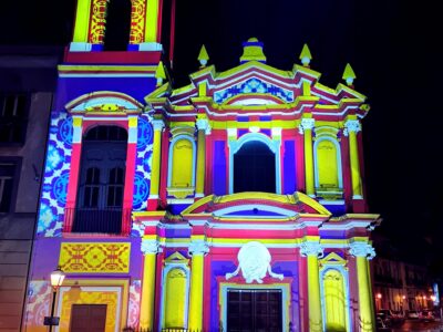 Proiezioni mappate su chiese