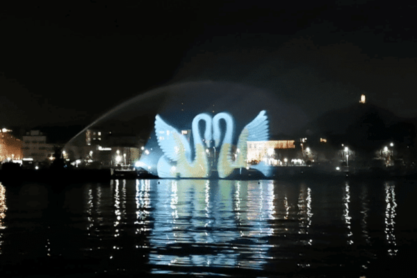 Schermi ad acqua con proiezioni video