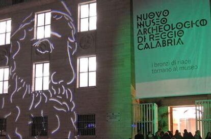 Projektionen auf dem Museum von Reggio Calabria